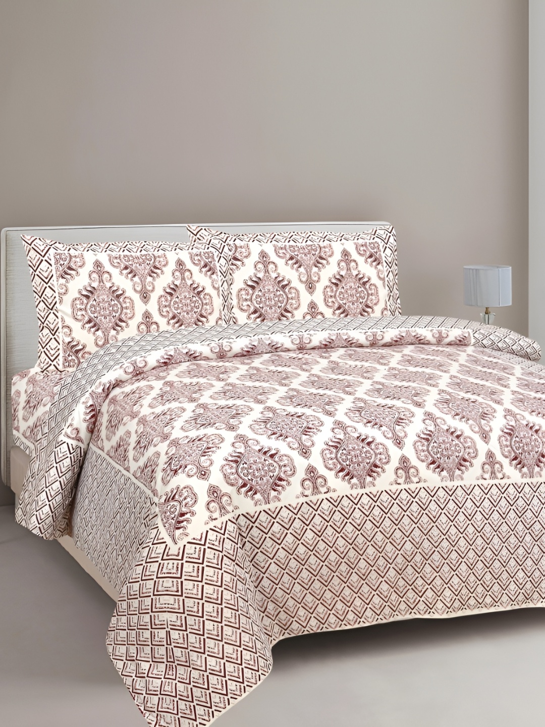

DIGITRENDZZ Pink & Beige Floral Cotton 260 TC King Bedsheet with 2 Pillow Covers