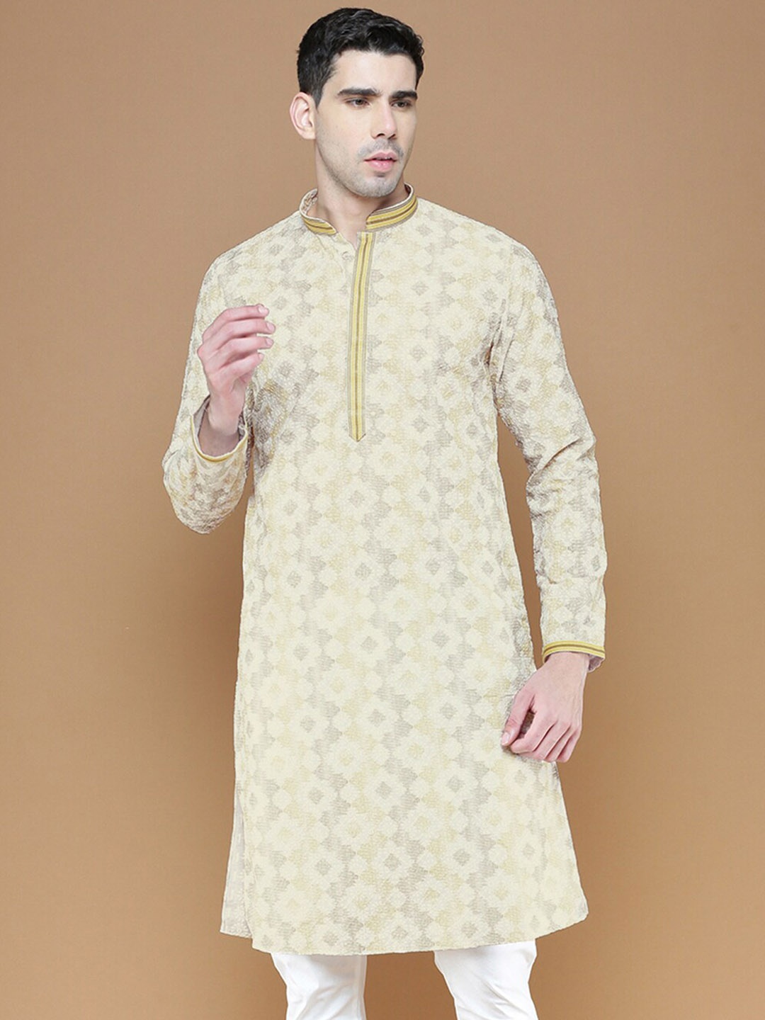 

Sanwara Ethnic Motifs Embroidered Mandarin Collar Chikankari Detail Cotton Straight Kurta, Yellow