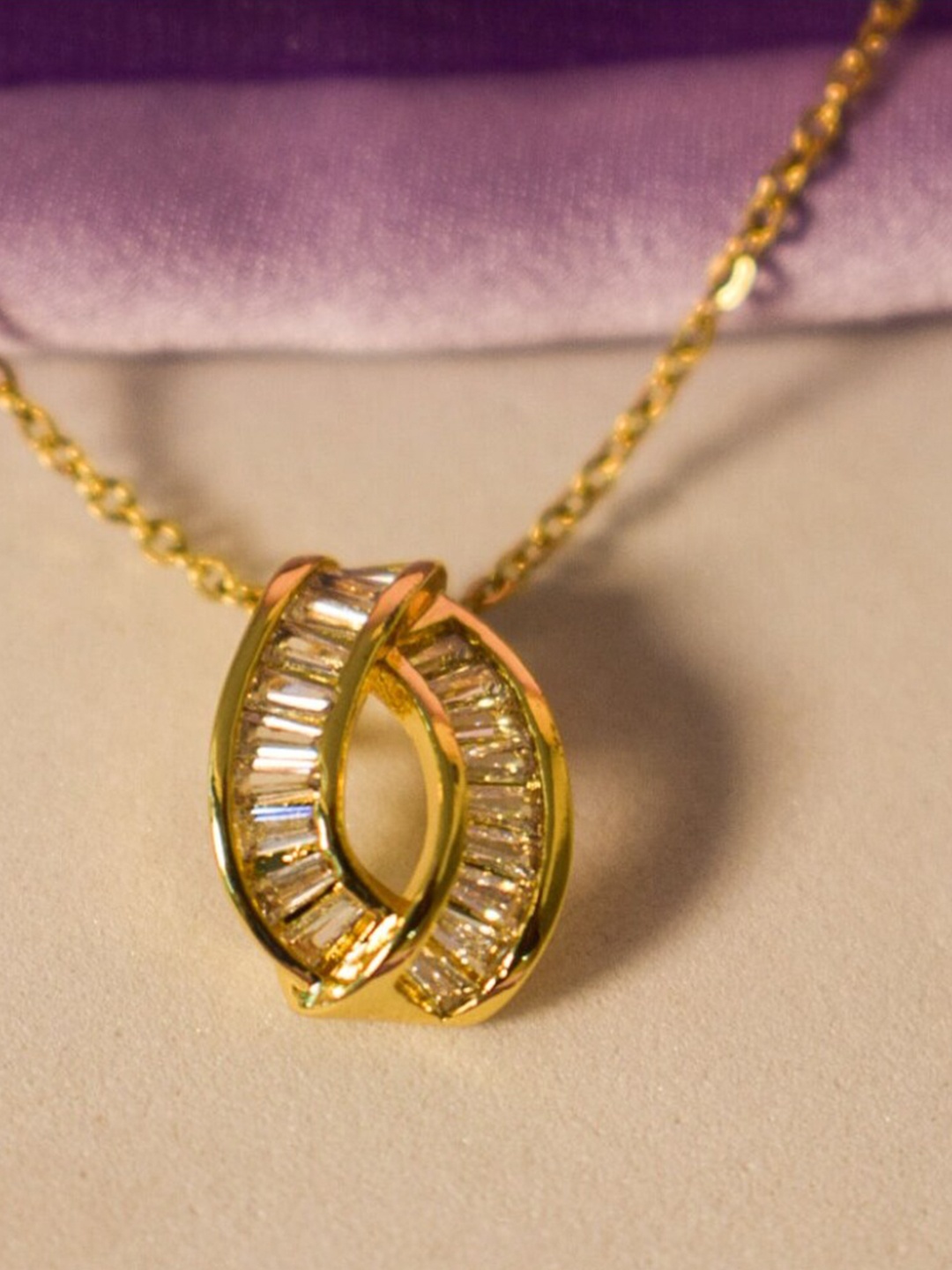 

DressBerry Gold-Toned Stone Studded Stainless Steel Chain