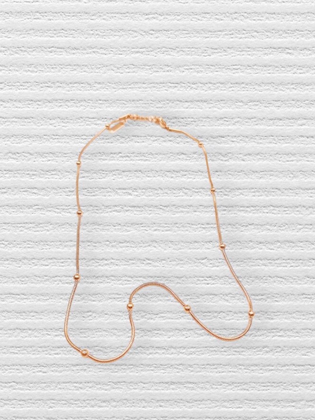 

DressBerry Gold Toned Minimal Stainless Steel Chain