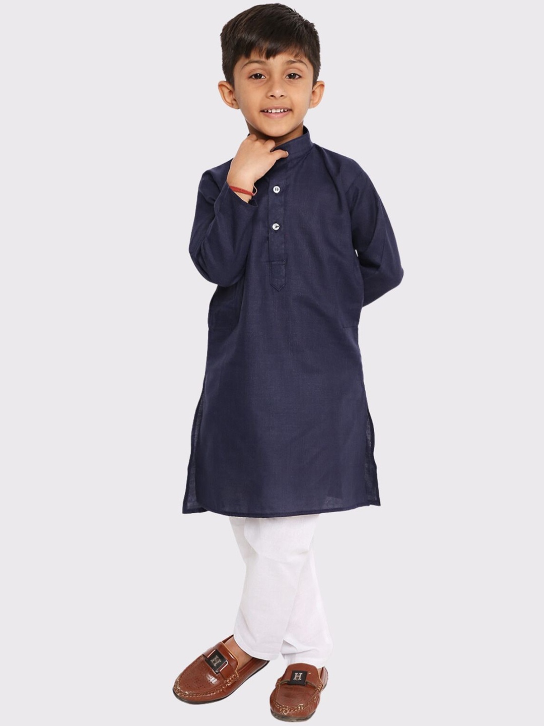 

Maharaja Boys Mandarin Collar Long Sleeves Kurta with Pyjamas, Navy blue