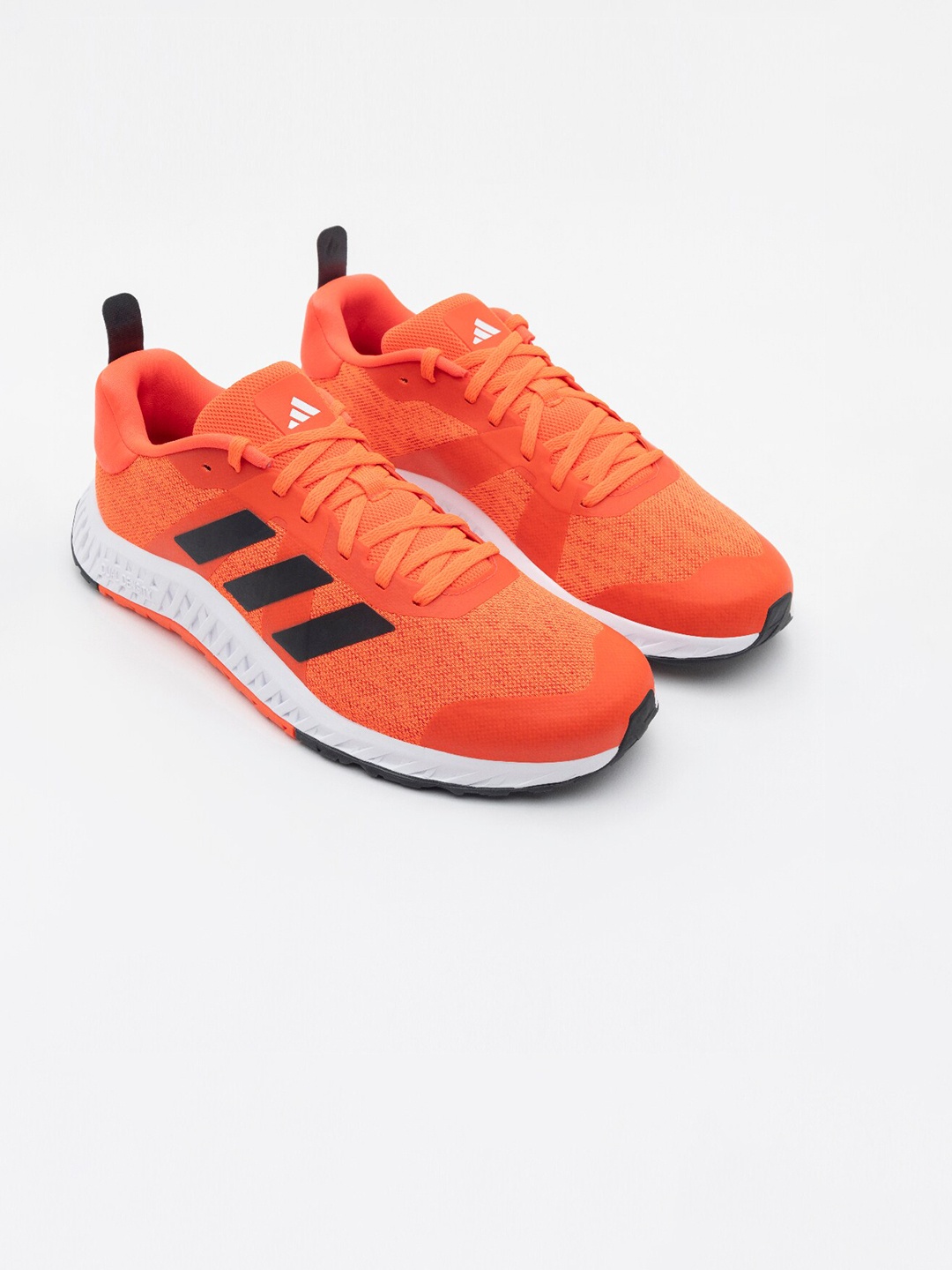 

ADIDAS Men EVERYSET Training Shoes, Red