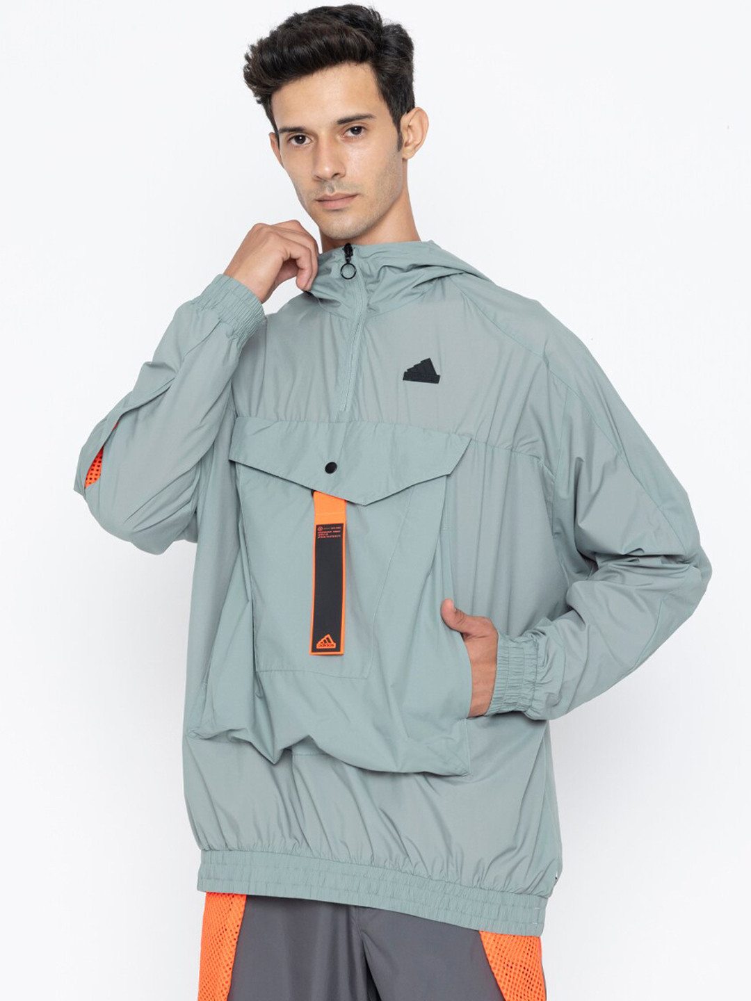 

ADIDAS M CE Q2 PR WB Hooded Sporty Jacket, Green