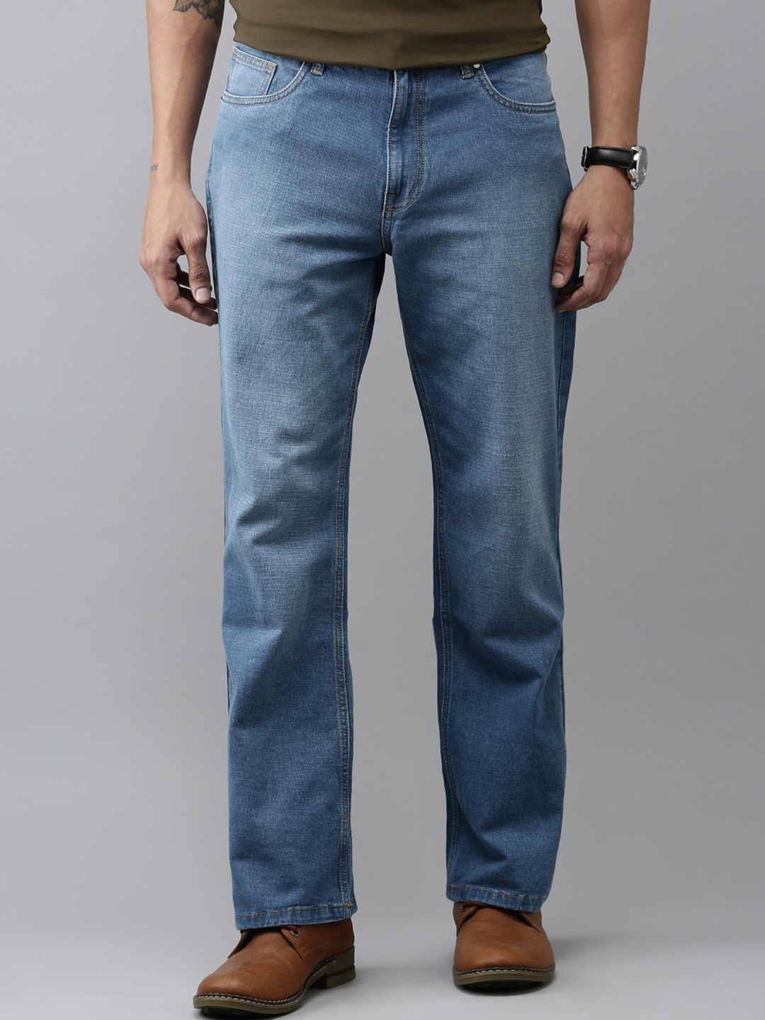 

Mast & Harbour Men Blue Bootcut Mid-Rise Light Fade Clean Look Stretchable Jeans