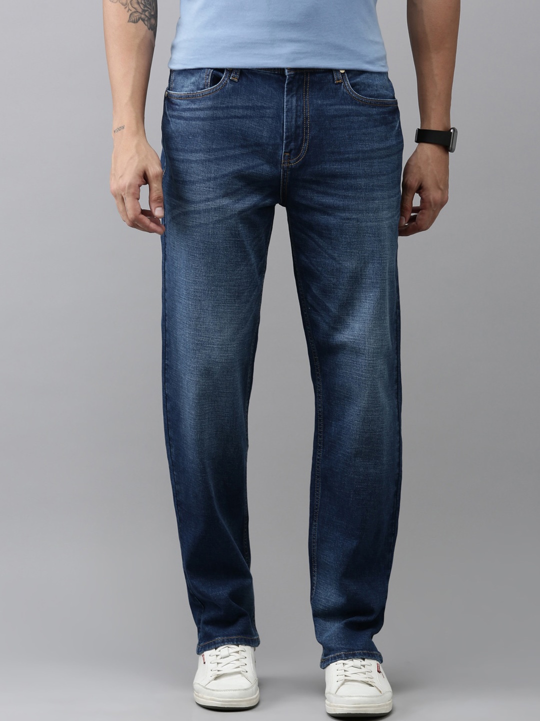

Mast & Harbour Men Blue Light Fade Clean Look Stretchable Jeans