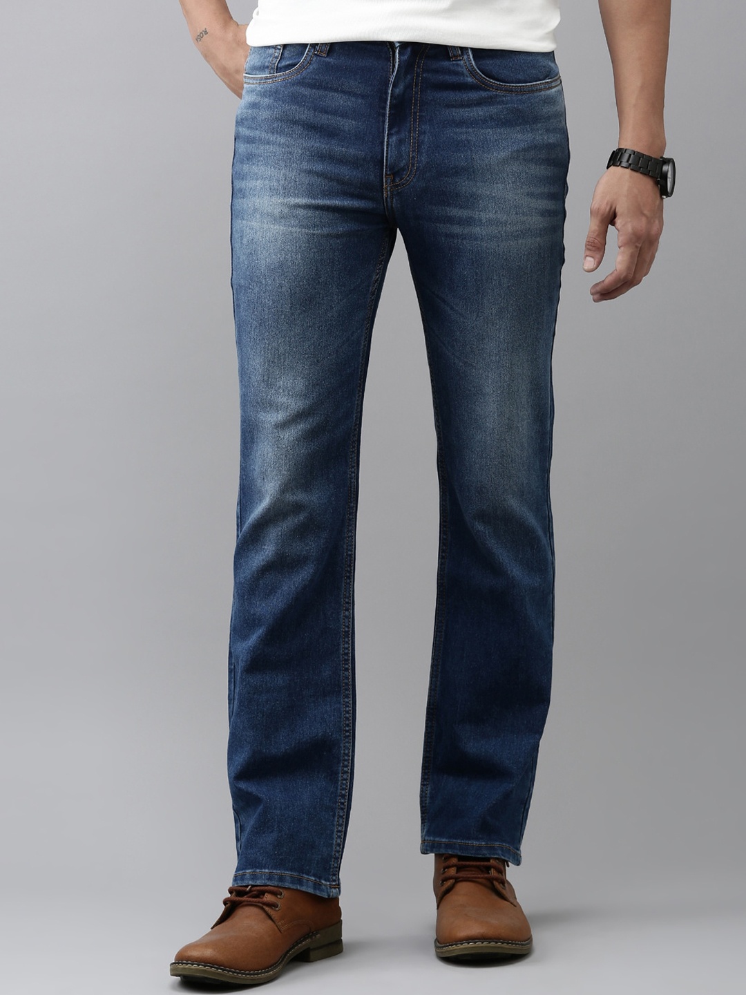 

Mast & Harbour Men Bootcut Mid-Rise Light Fade Stretchable Jeans, Blue
