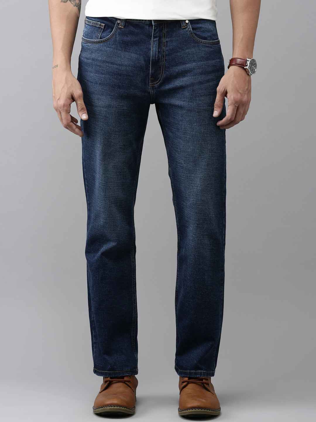 

Mast & Harbour Men Blue Clean Look Light Fade Stretchable Jeans