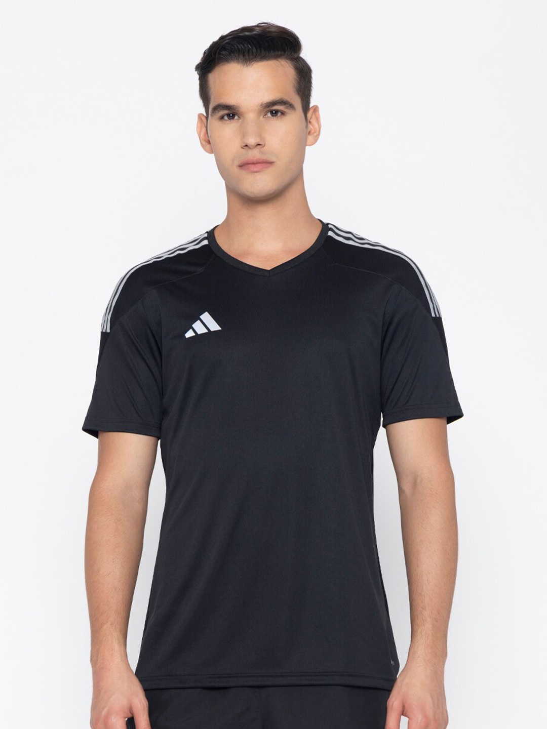 

ADIDAS TIRO JSY REF Men V-Neck Short Sleeve Tshirts, Black