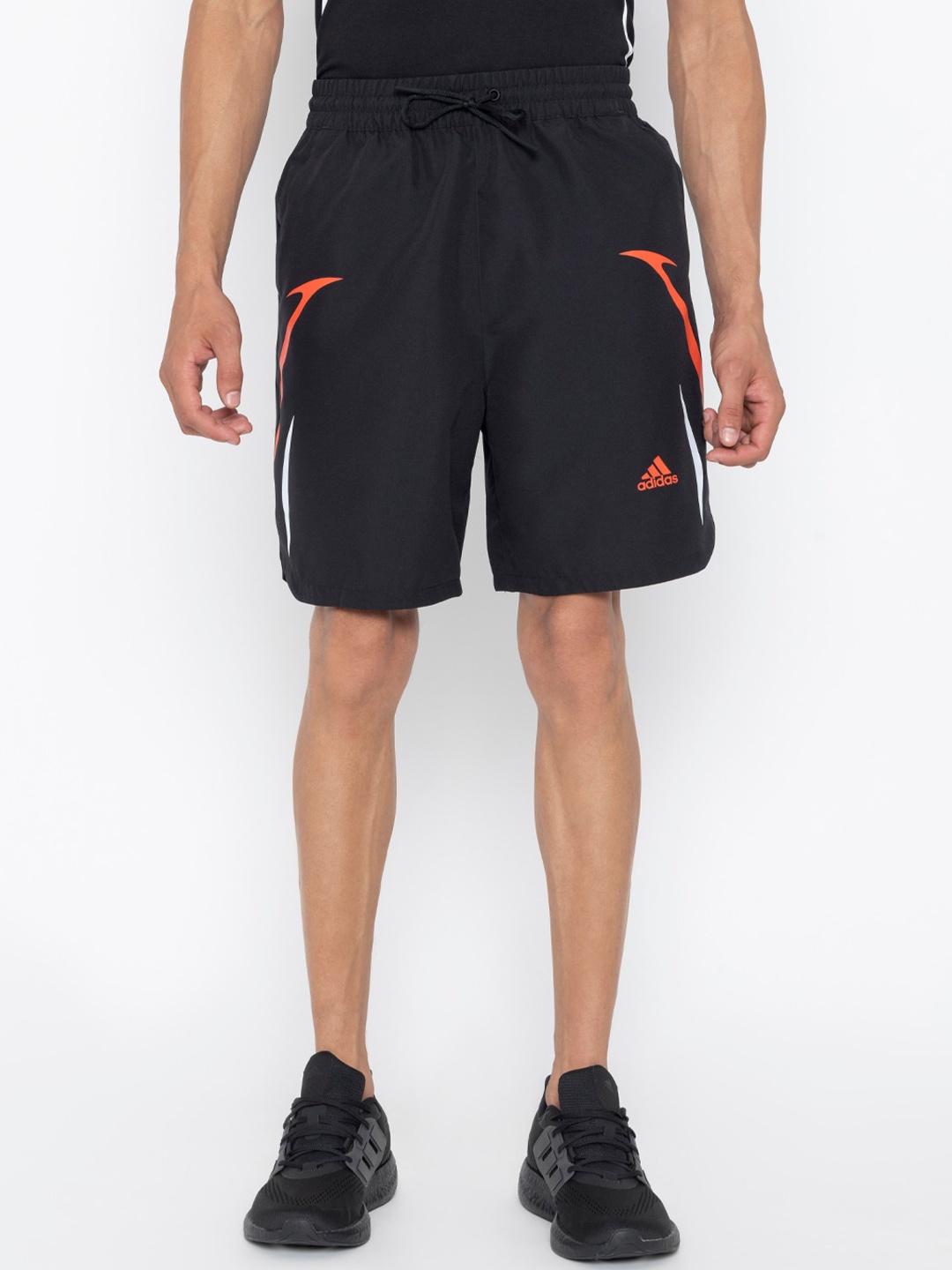 

ADIDAS Men COLOURBLOCK WOVEN Sports Shorts, Black