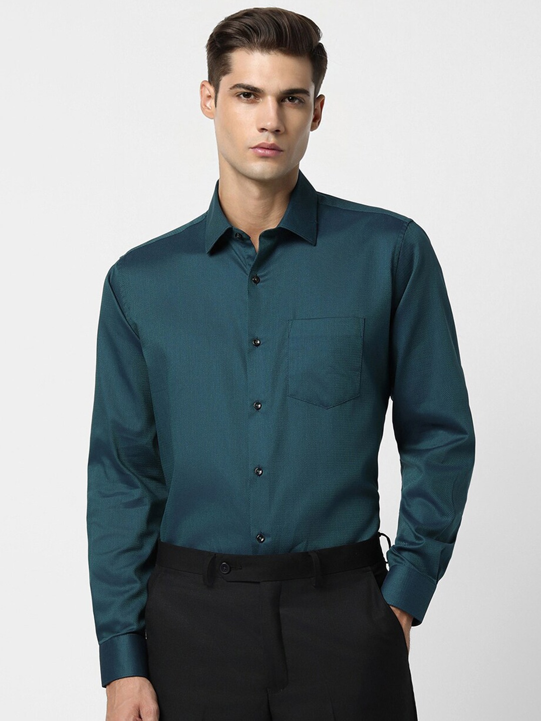 

Van Heusen Spread Collar Textured Pure Cotton Shirt, Green