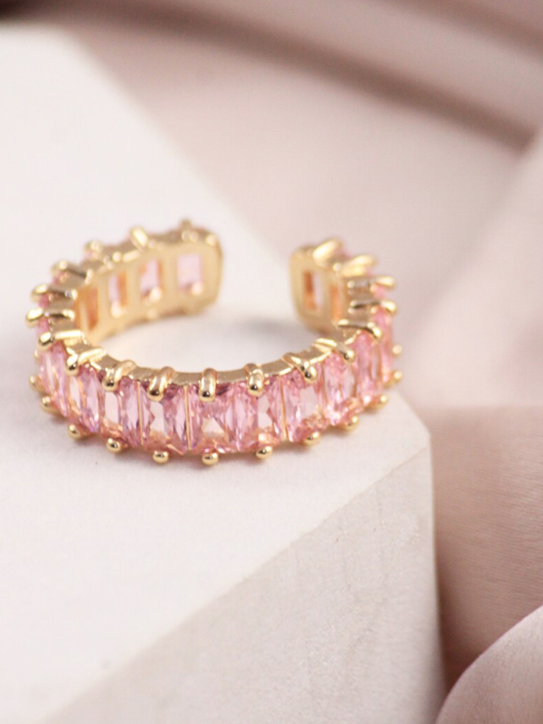 

DressBerry Gold toned Stone-Studded Finger Ringing