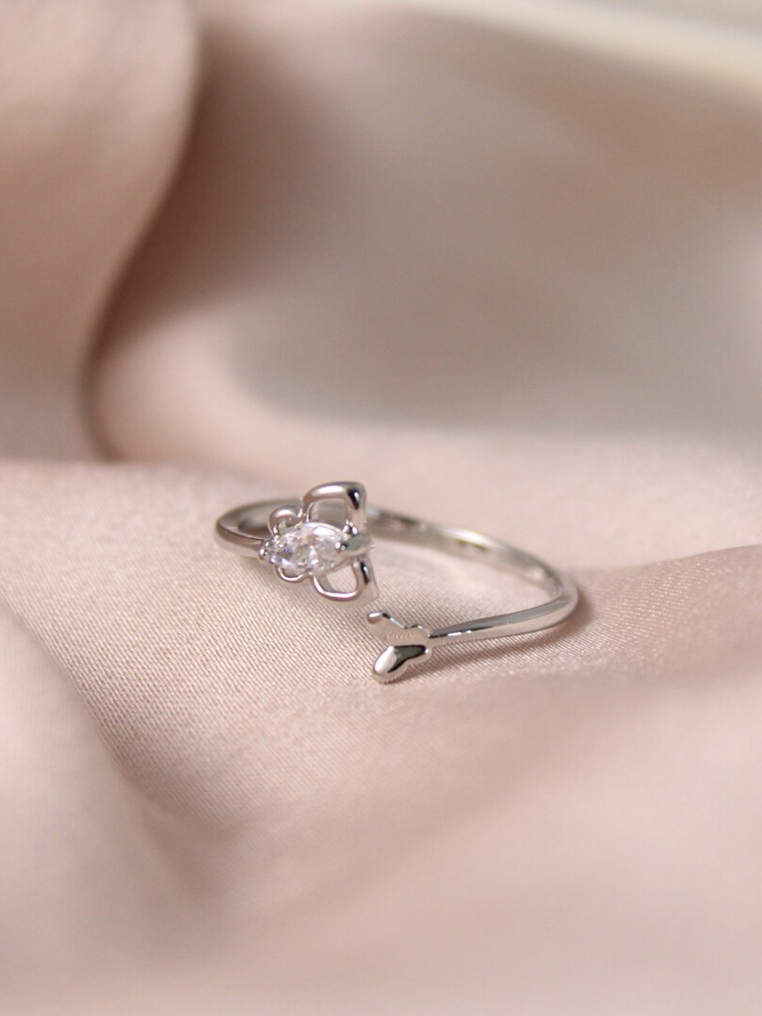 

DressBerry Silver Toned Artificial Stones Finger Ring