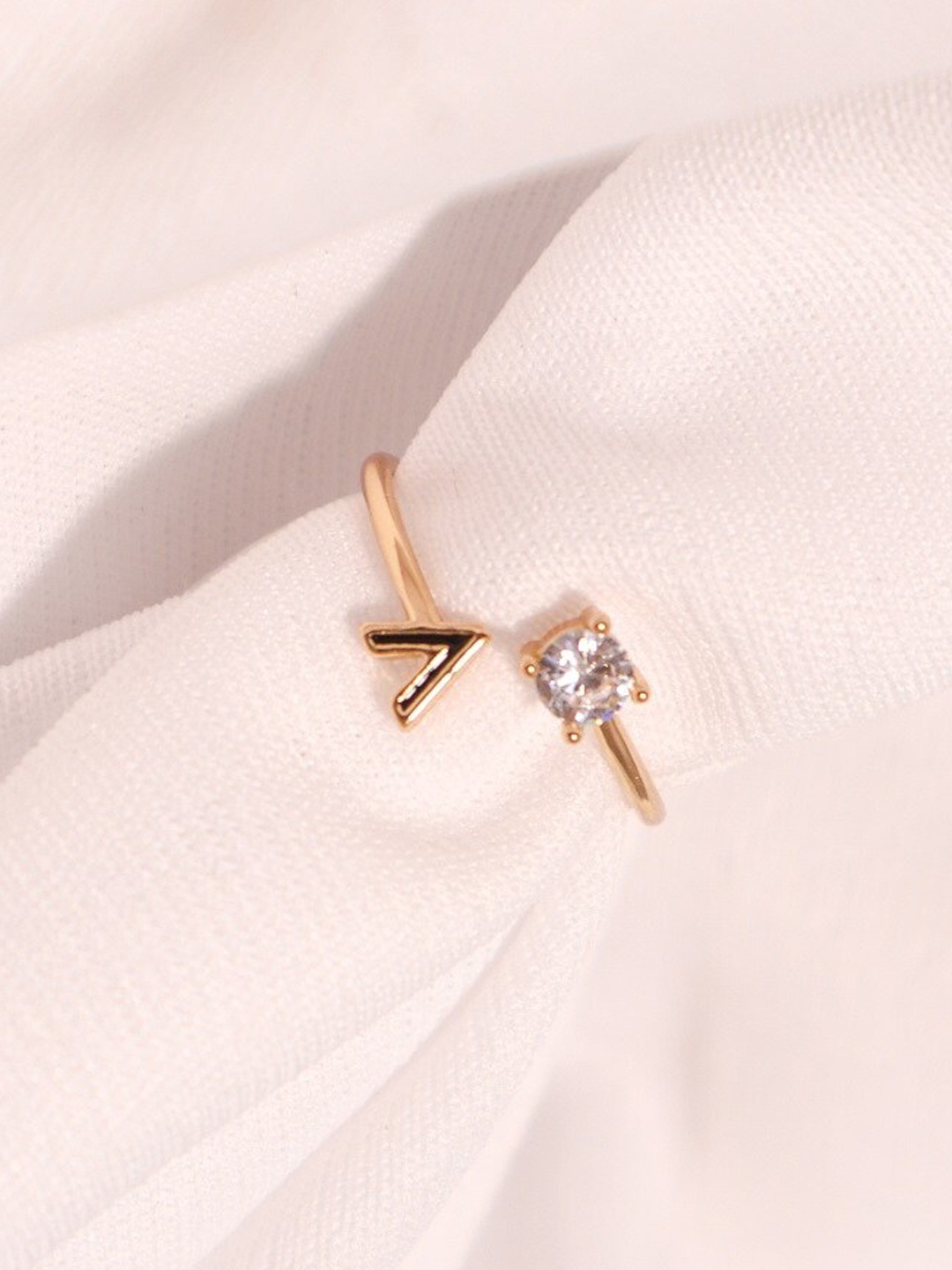 

DressBerry Gold Artificial Stones Stone-Studded Finger Ring