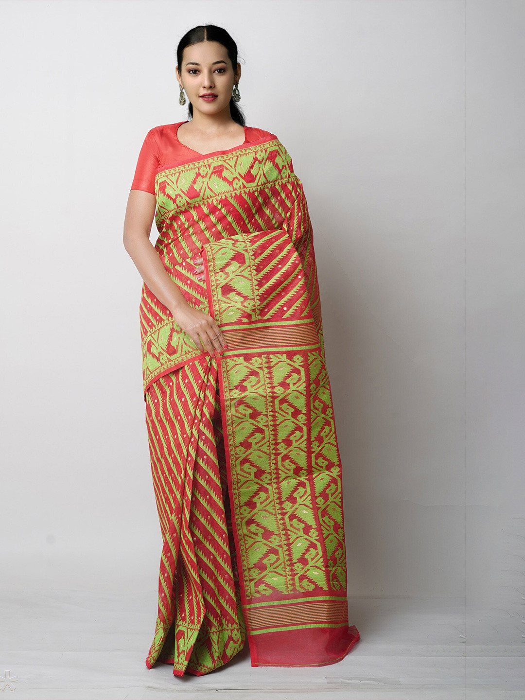 

Unnati Silks Ethnic Motif Woven Design Pure Cotton Handloom Jamdani Saree, Red