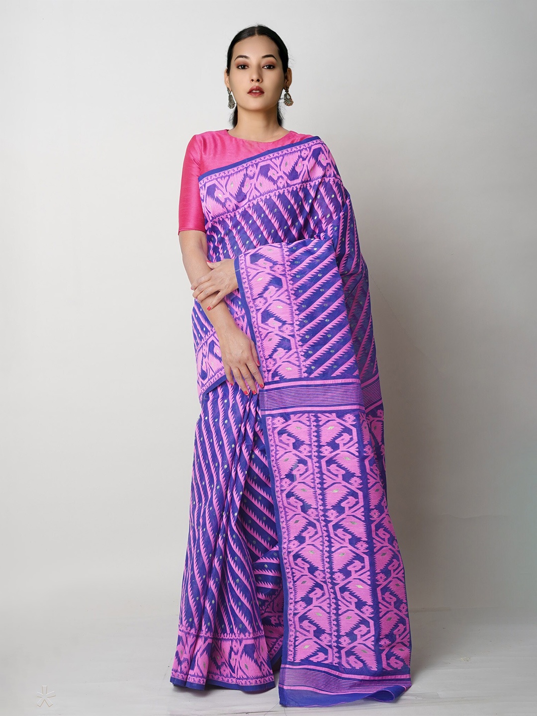 

Unnati Silks Striped Pure Cotton Jamdani Saree, Blue