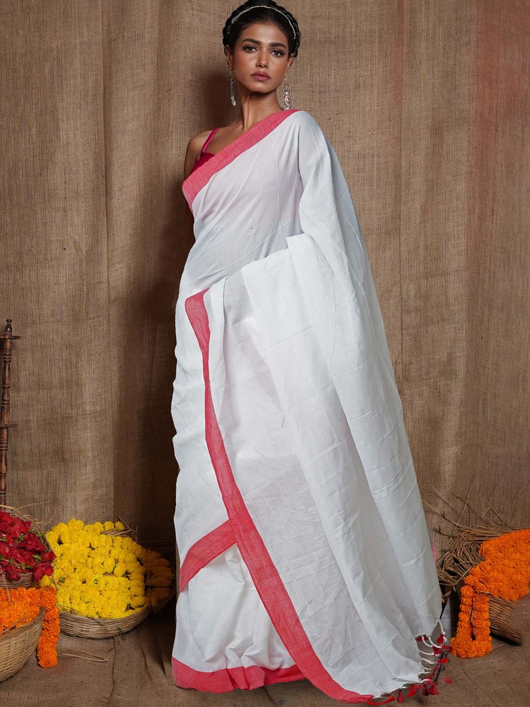 

Unnati Silks Pure Linen Jamdani Saree, White