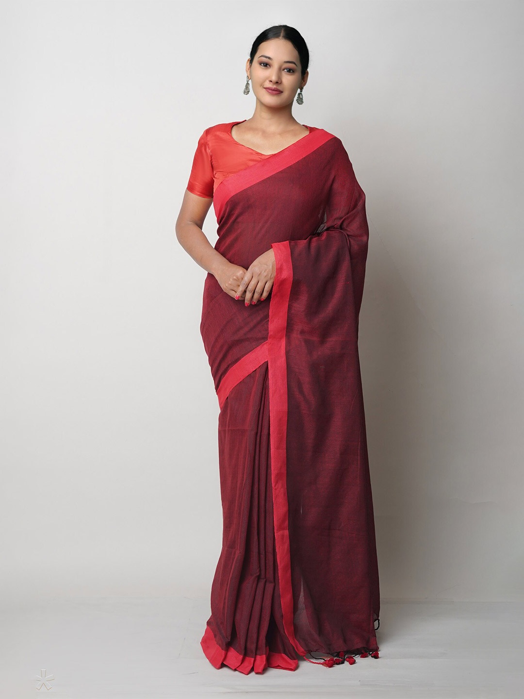 

Unnati Silks Maroon Pure Linen Handloom Jamdani Saree