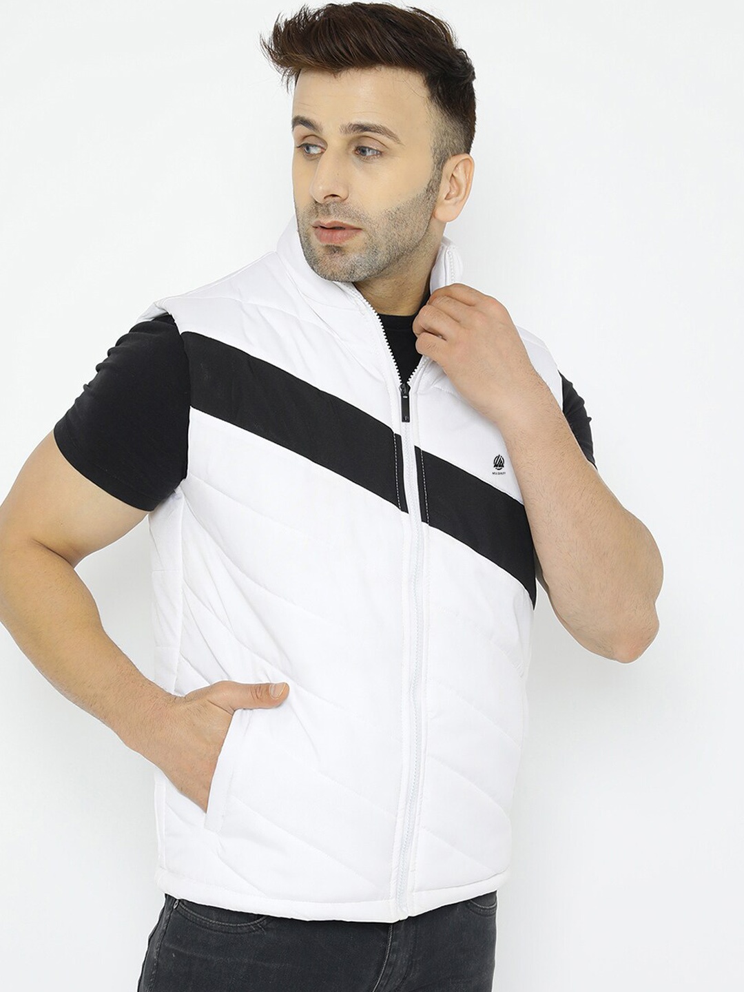 

WELL QUALITY Colourblocked Mock Collar Sleeveless Dry Fit Lightweight Padded Jacket, White