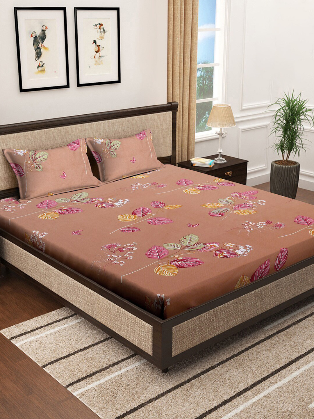 

KLOTTHE Beige & Pink Printed 400 TC Pure Cotton Double King Bedsheet with 2 Pillow Covers