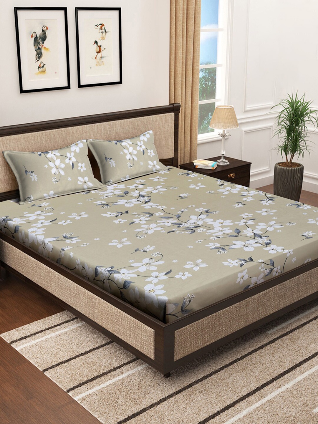 

KLOTTHE Brown Printed 400 TC Cotton Double King Bedsheet With 2 Pillow Covers
