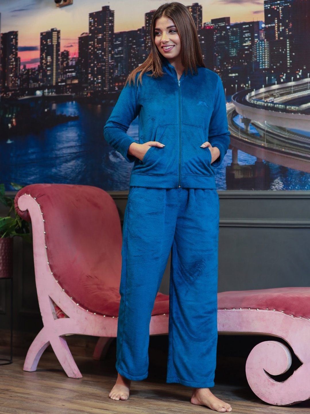 

FEATHERS CLOSET Mock Collar Woollen Sweatshirt & Pyjamas Night Suit, Blue