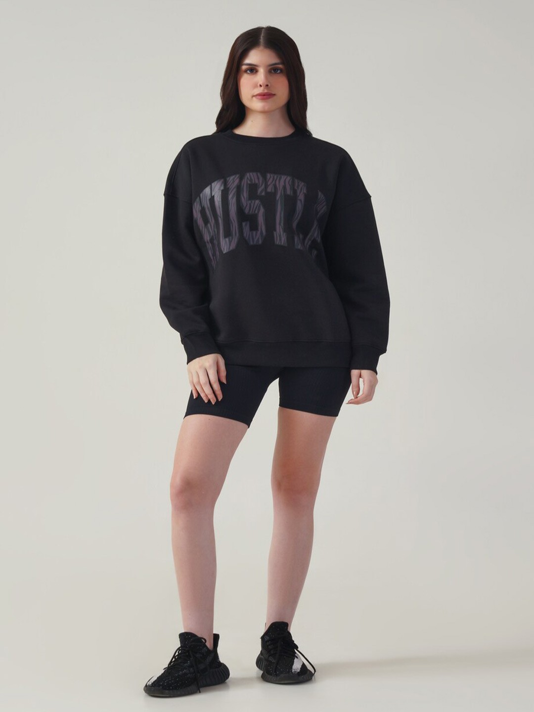 

MKH Round Neck Dry Fit Pullover Sweatshirt, Black