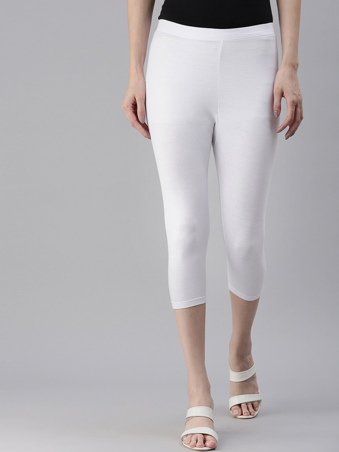 

Kryptic Mid-Rise Cotton Three Fourth Length Leggings, White