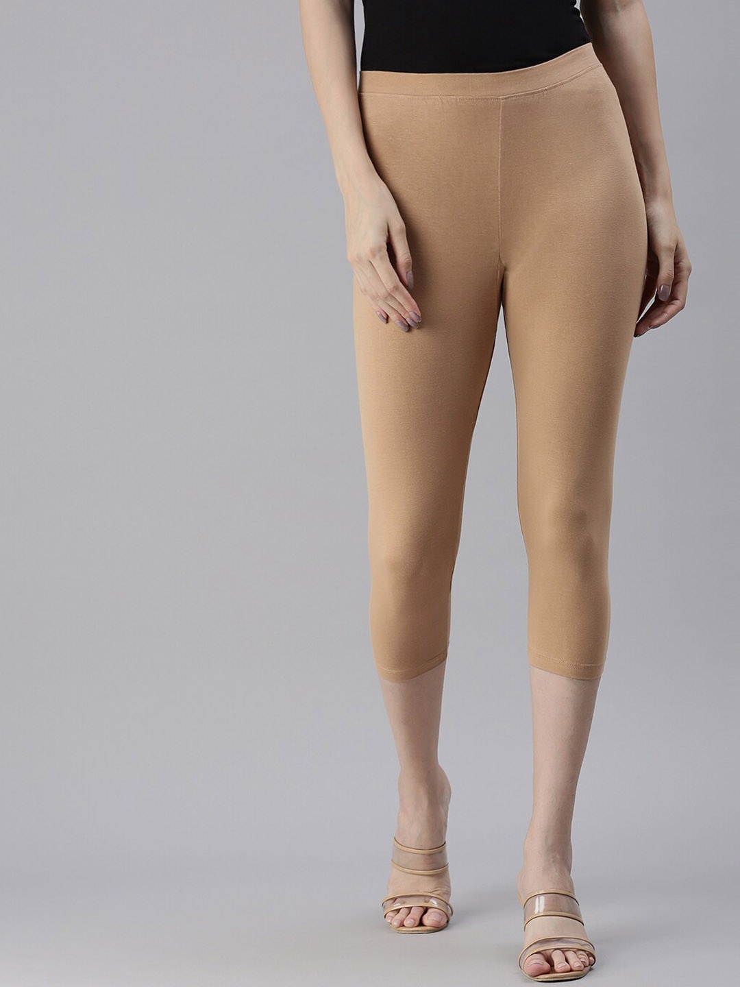 

Kryptic Mid-Rise Cotton Capri Leggings, Beige