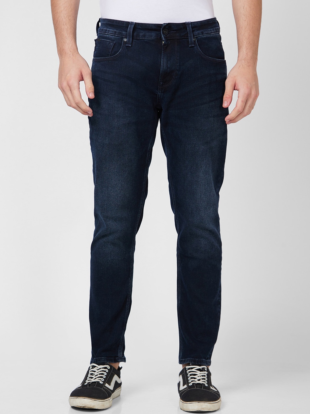 

SPYKAR Men Narrow Slim Fit Low Rise Light Fade Clean Look Cotton Jeans, Blue
