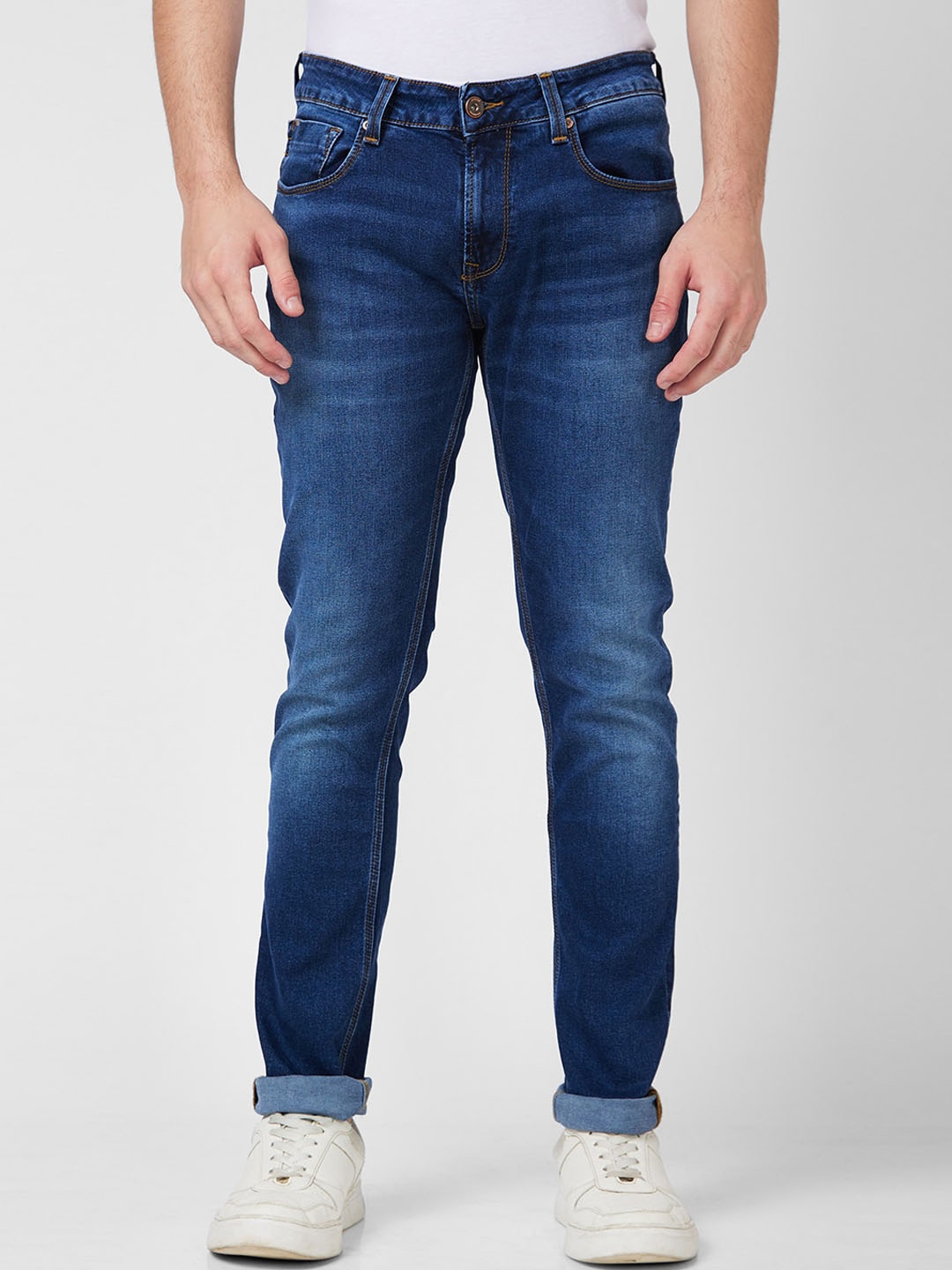 

SPYKAR Men Slim Fit Low-Rise Light Fade Cotton Jeans, Blue