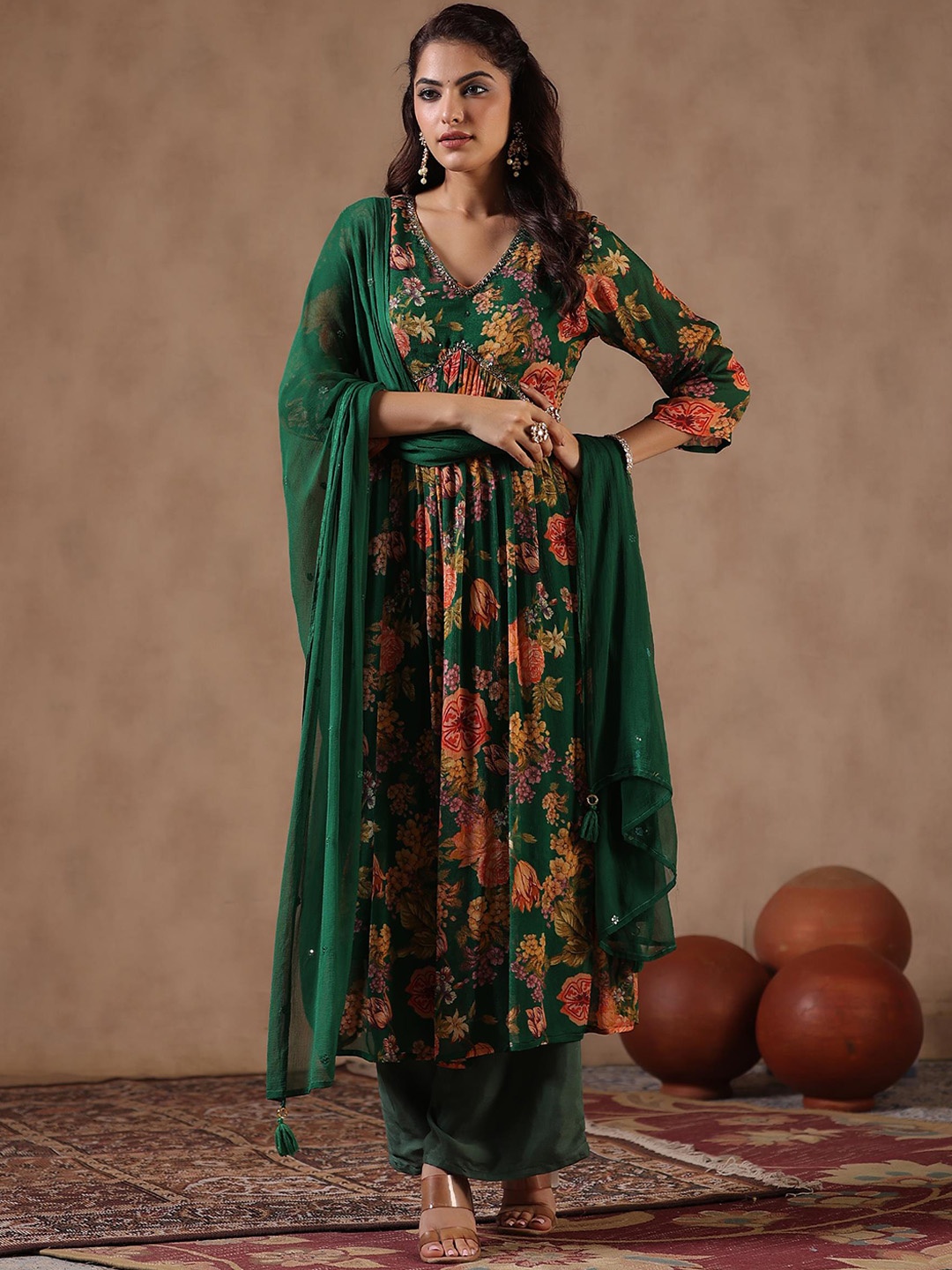 

SCAKHI Floral Printed Empire Beads and Stones Silk Crepe Kurta & Trousers With Dupatta, Green