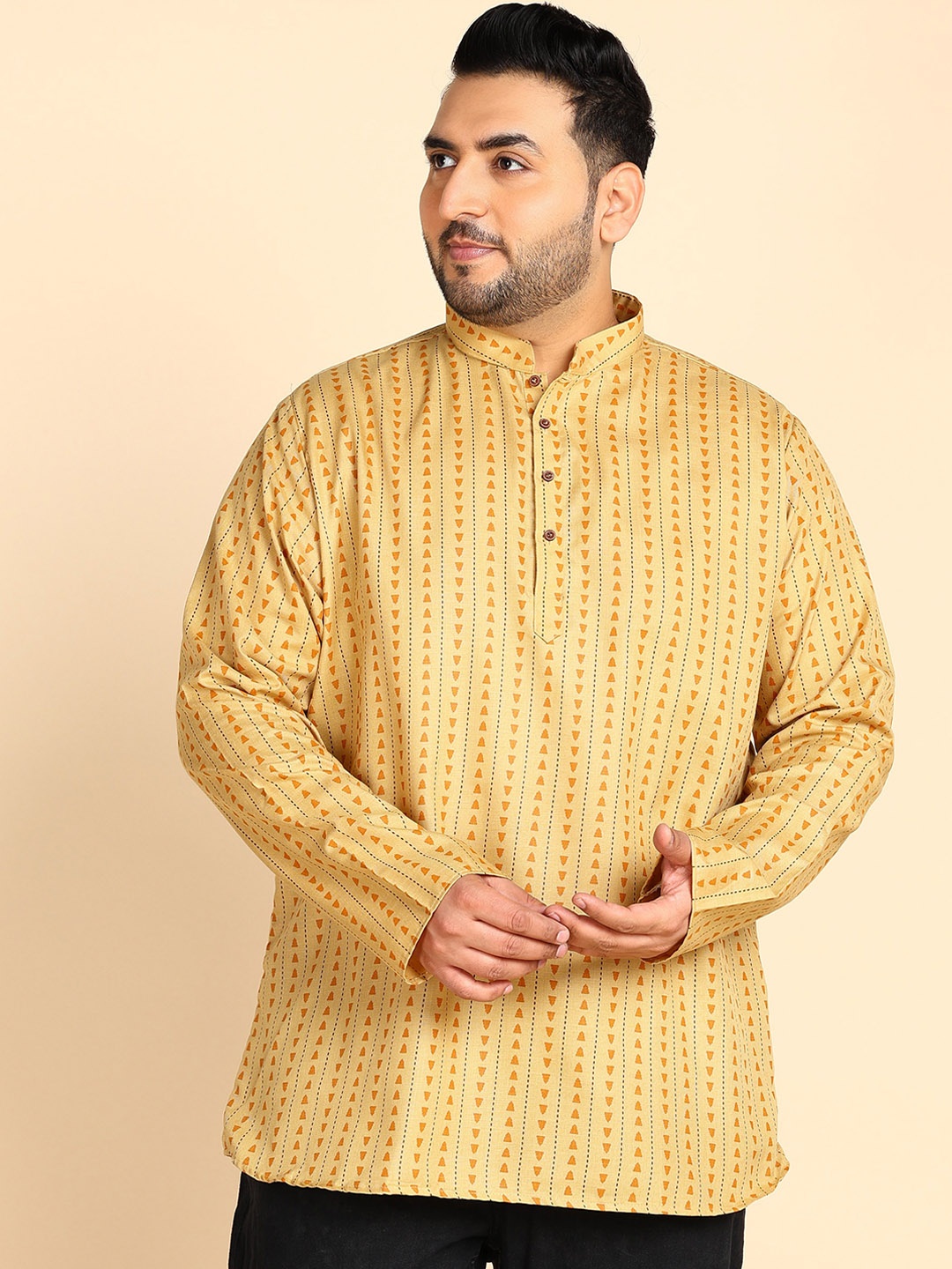 

Sztori Plus Size Striped Straight Kurta, Yellow