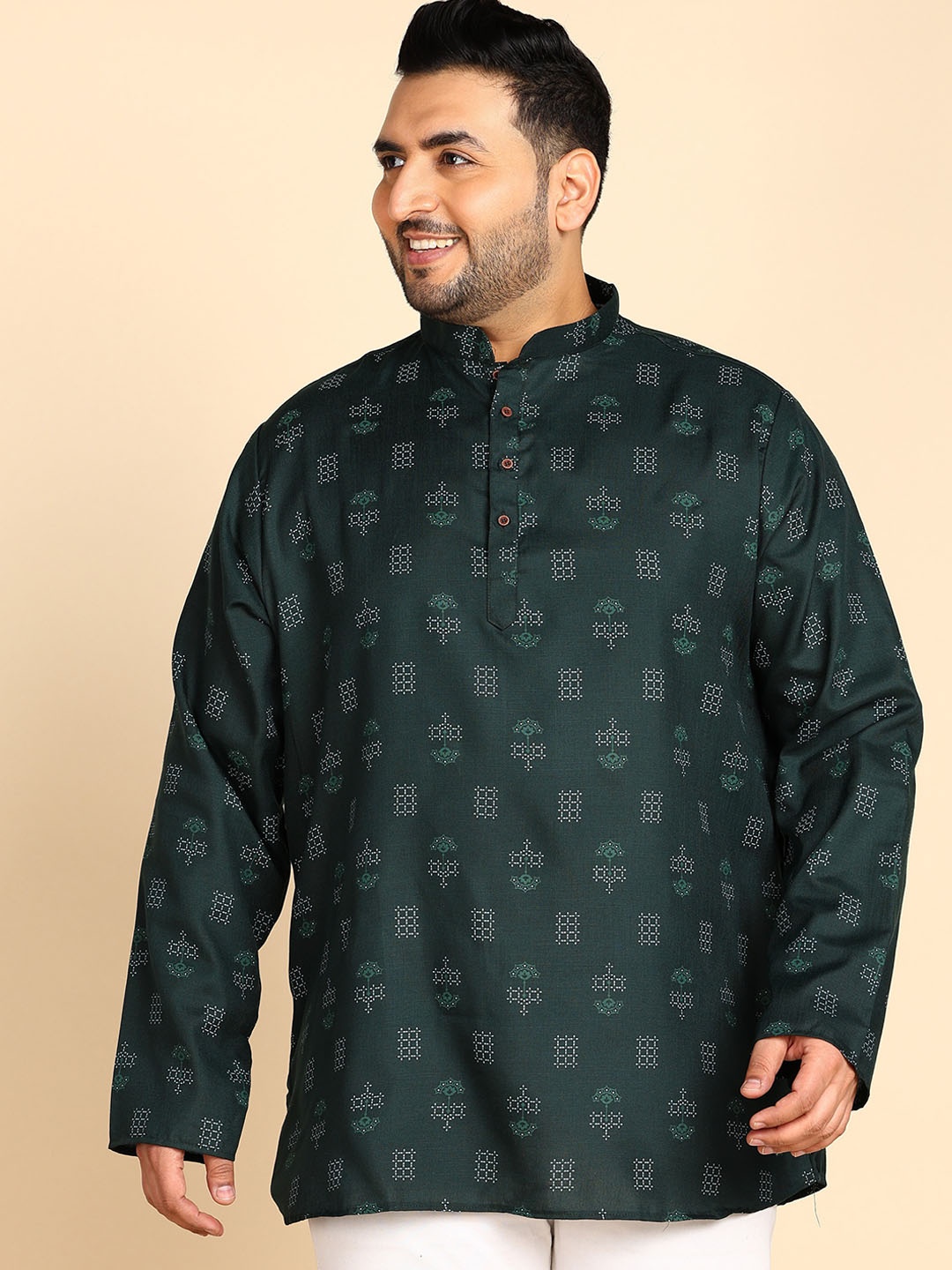 

Sztori Plus Size Geometric Printed Mandarin Collar Short Kurta, Green