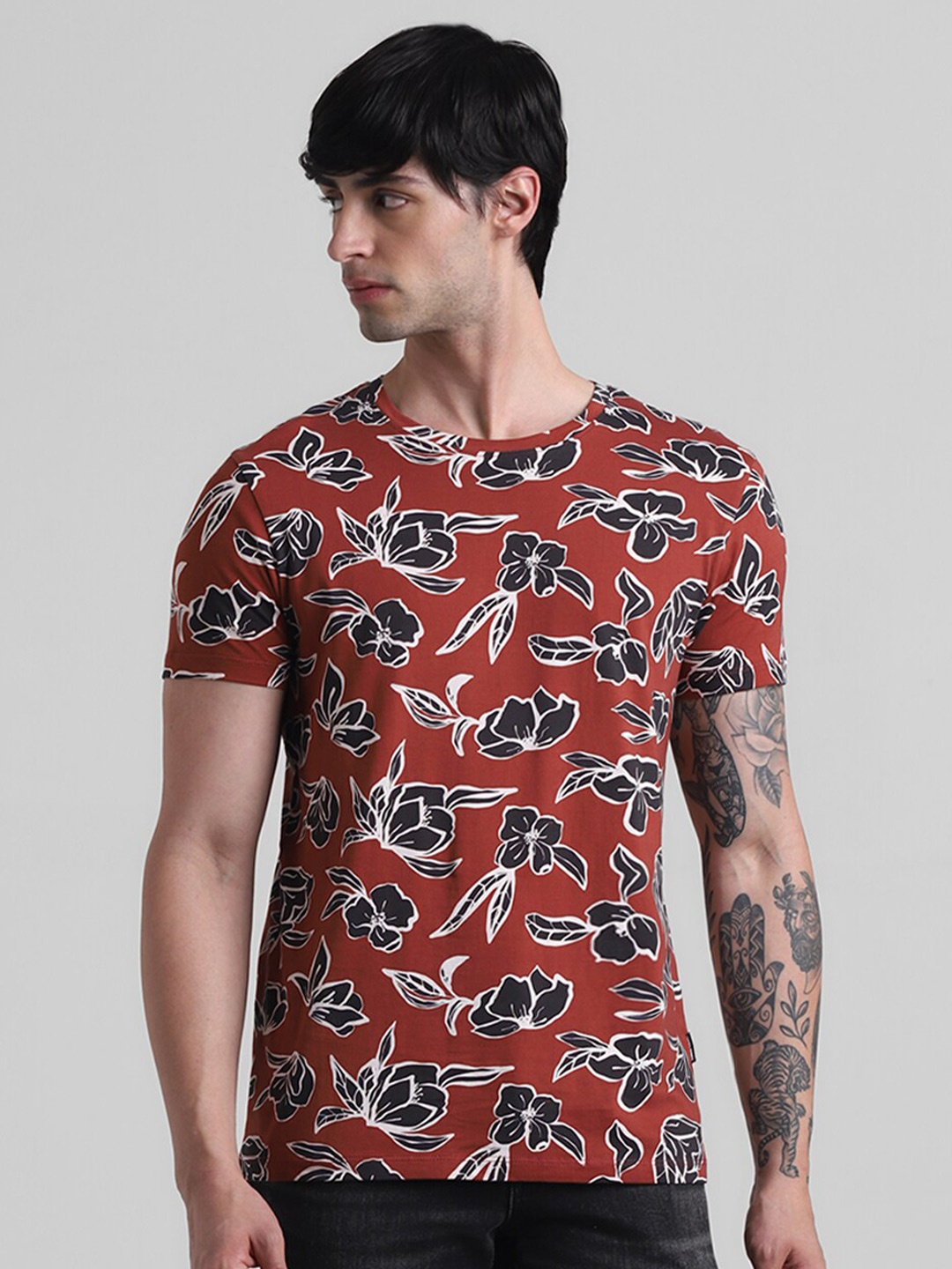 

Jack & Jones Floral Printed Slim Fit Pure Cotton T-shirt, Red