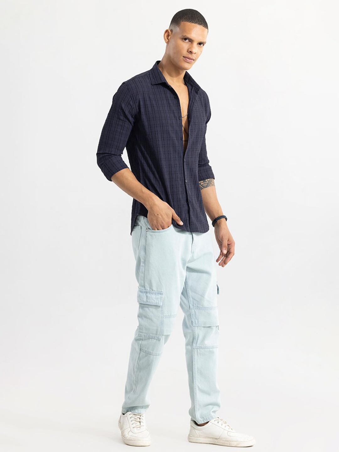 

Snitch Navy Blue Classic Slim Fit Checked Seersucker Casual Shirt