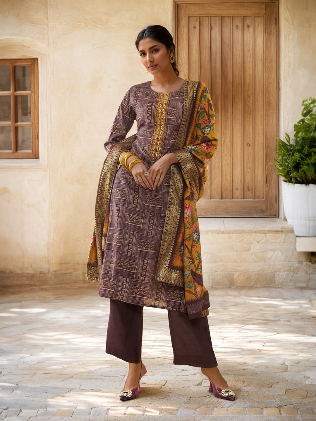 

Soch Purple Geometric Printed Straight Kurta & Palazzos With Dupatta