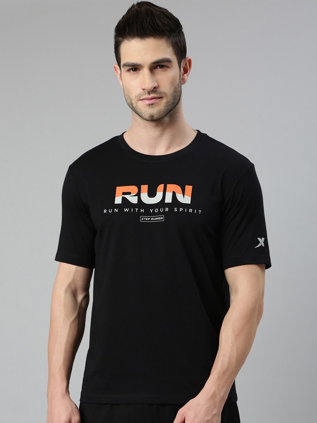 

Xtep Typographic Printed Relaxed Fit T-shirt, Black