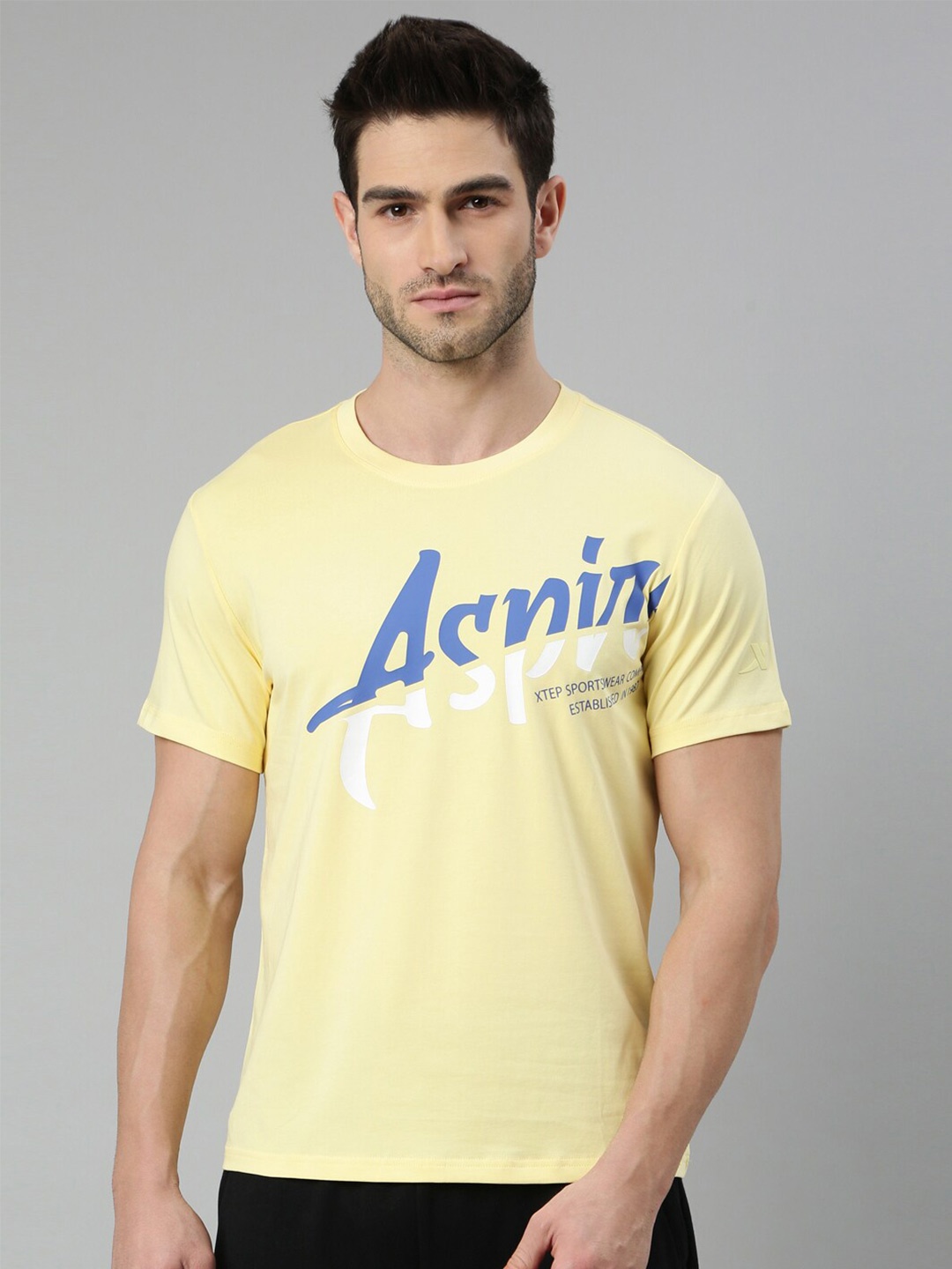 

Xtep Typography Printed X-Dry Soft T-shirt, Yellow