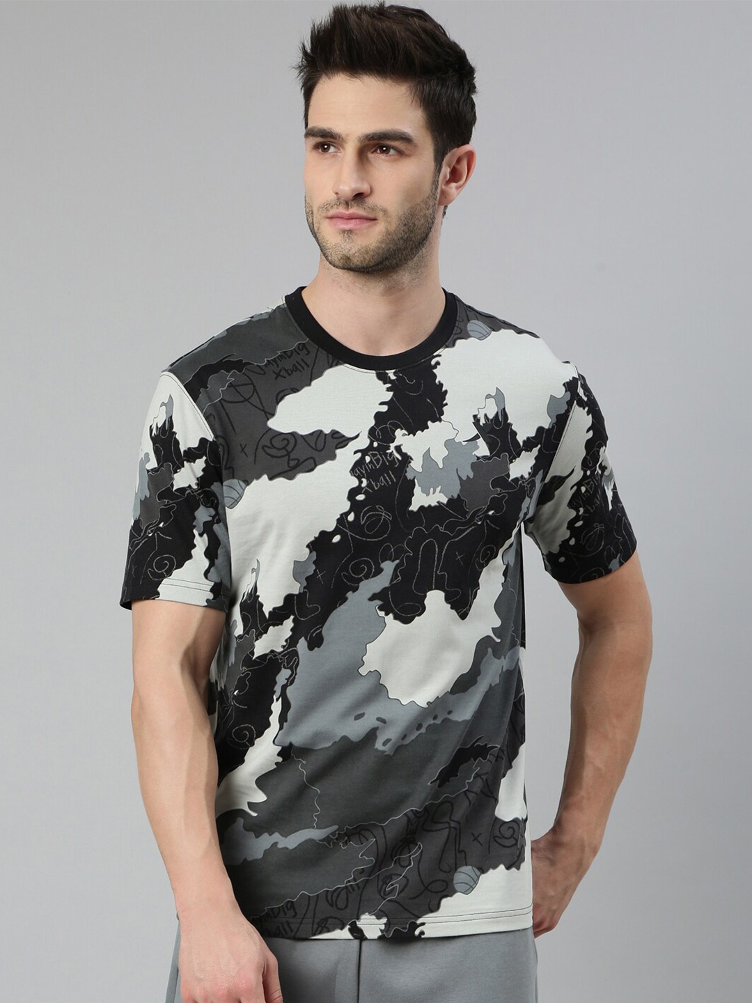 

Xtep Abstract Printed Round Neck Cotton T-shirt, Black