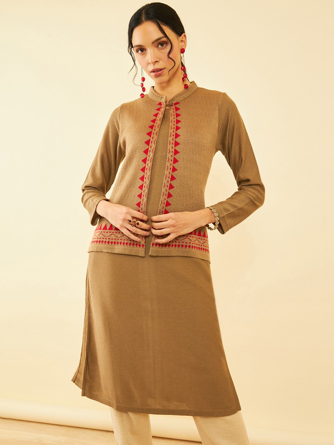 

Soch Beige Band Collar Thread Work Acrylic Kurta With Jacket