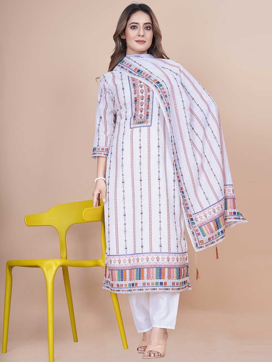

N N ENTERPRISE Ethnic Motif Printed Straight Pure Cotton Kurta with Pyjamas, Off white