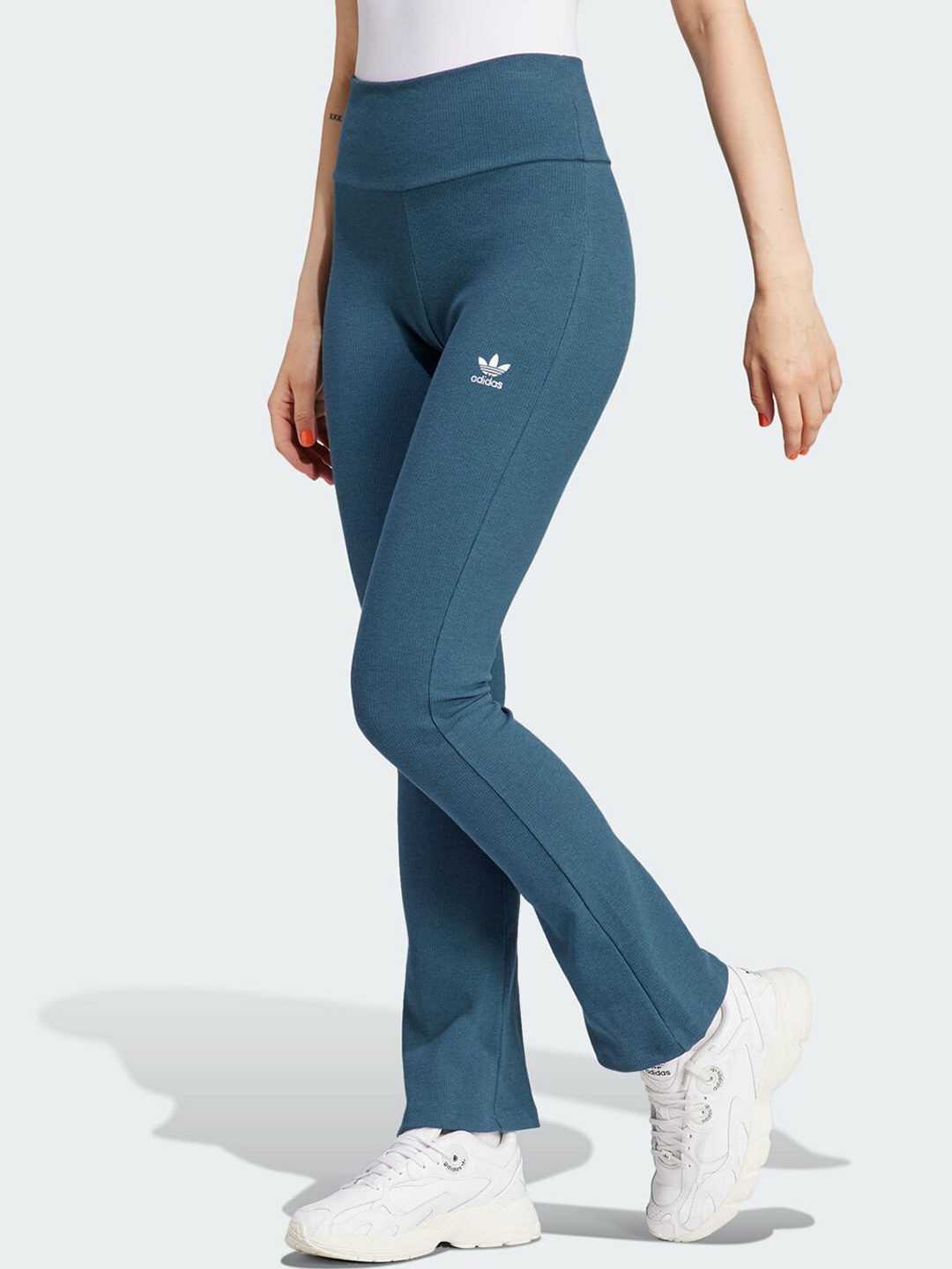 

ADIDAS Originals Women RIB FLARED Slim Fit Cotton Mid-Rise Track Pants, Turquoise blue