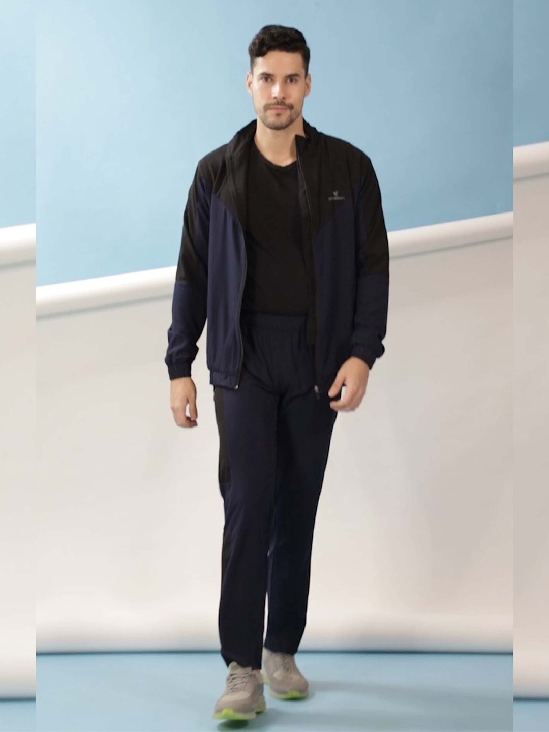 

Dpassion Men Colourblocked Mock Collar Tracksuit, Navy blue