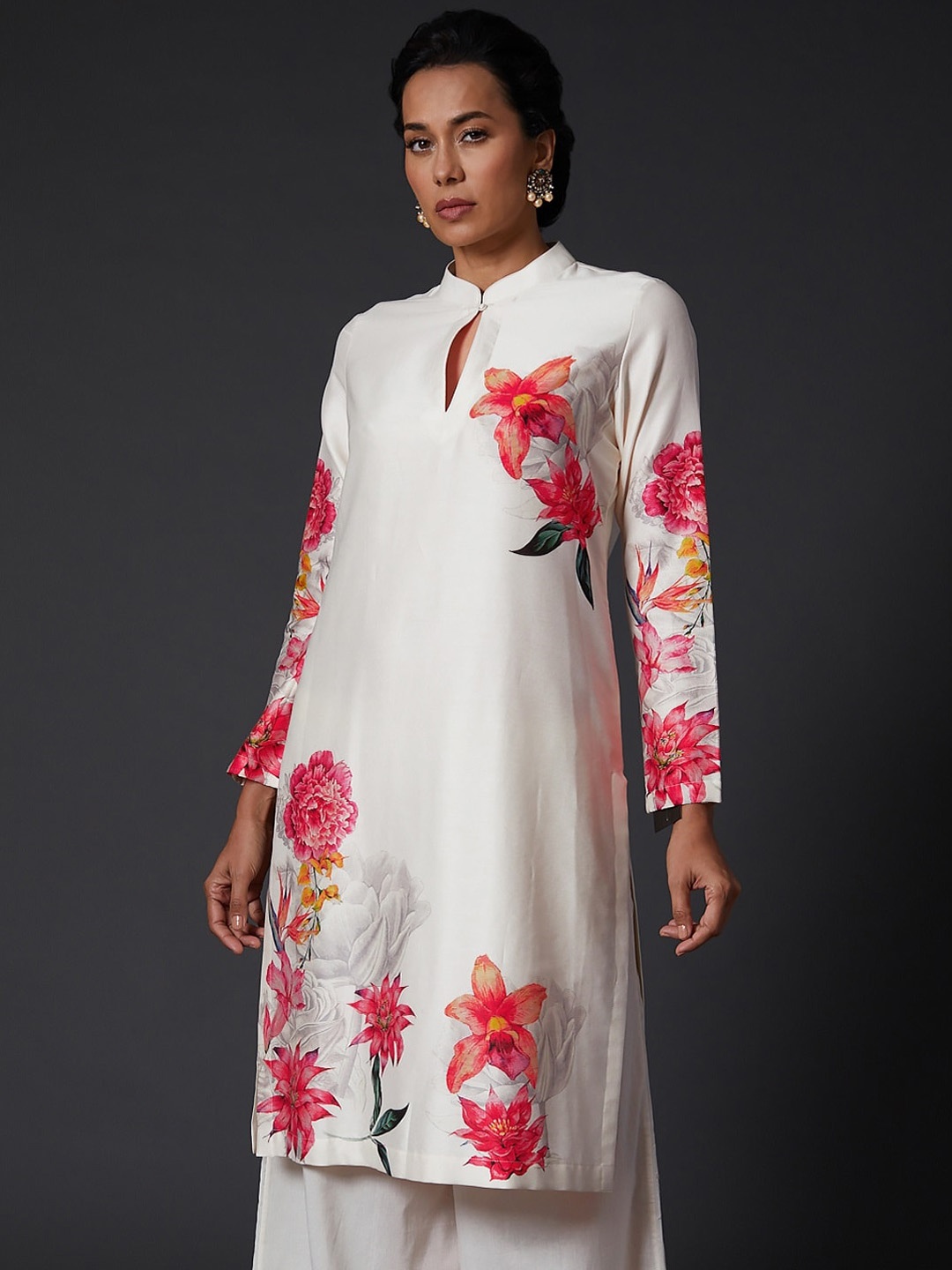 

Balance by Rohit Bal Women Floral Printed Floral Maternity Kurta, Off white