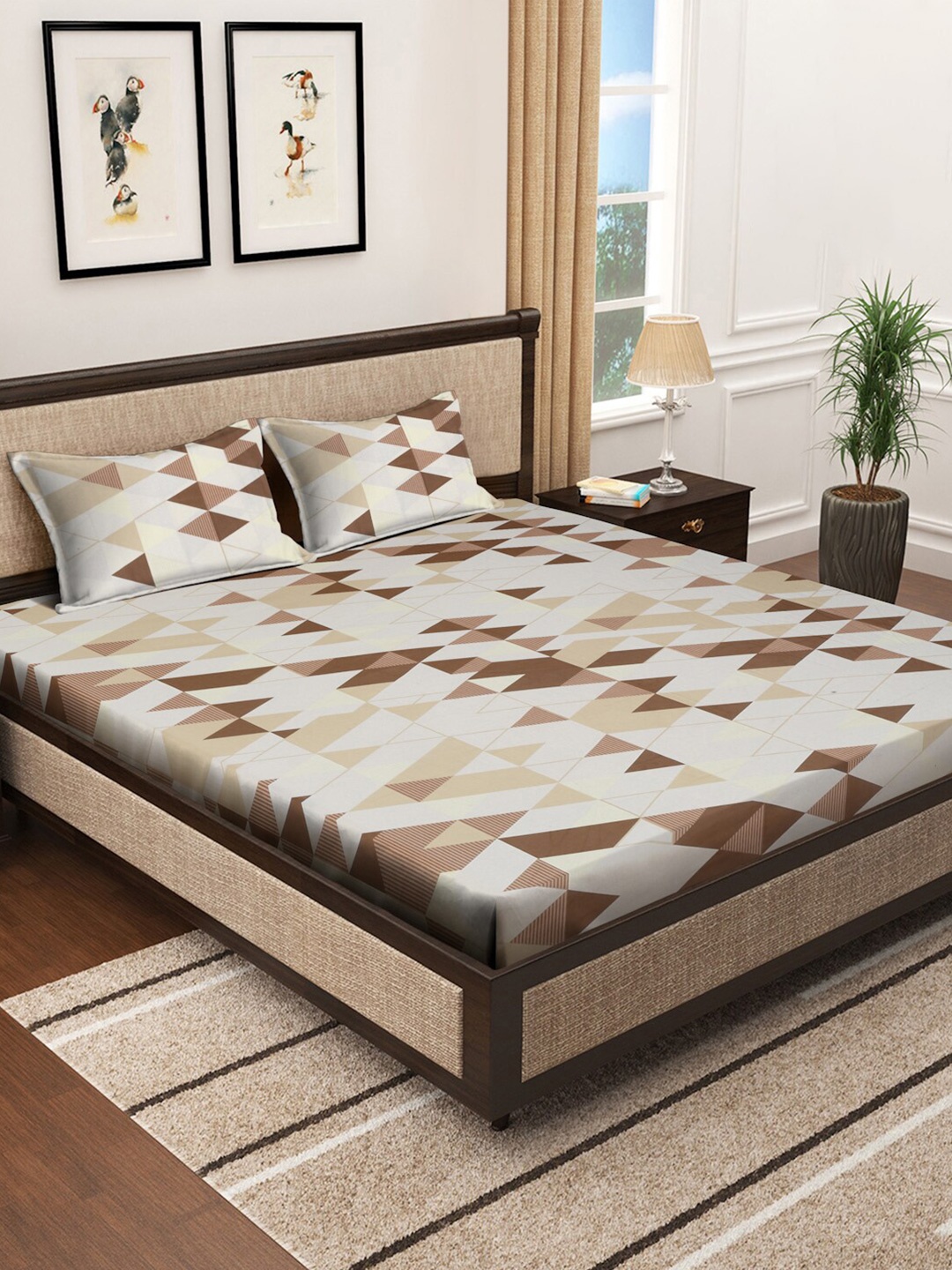 

KLOTTHE Beige & Brown Geometric Cotton 400 TC King Fitted Bedsheet With 2 Pillow Covers