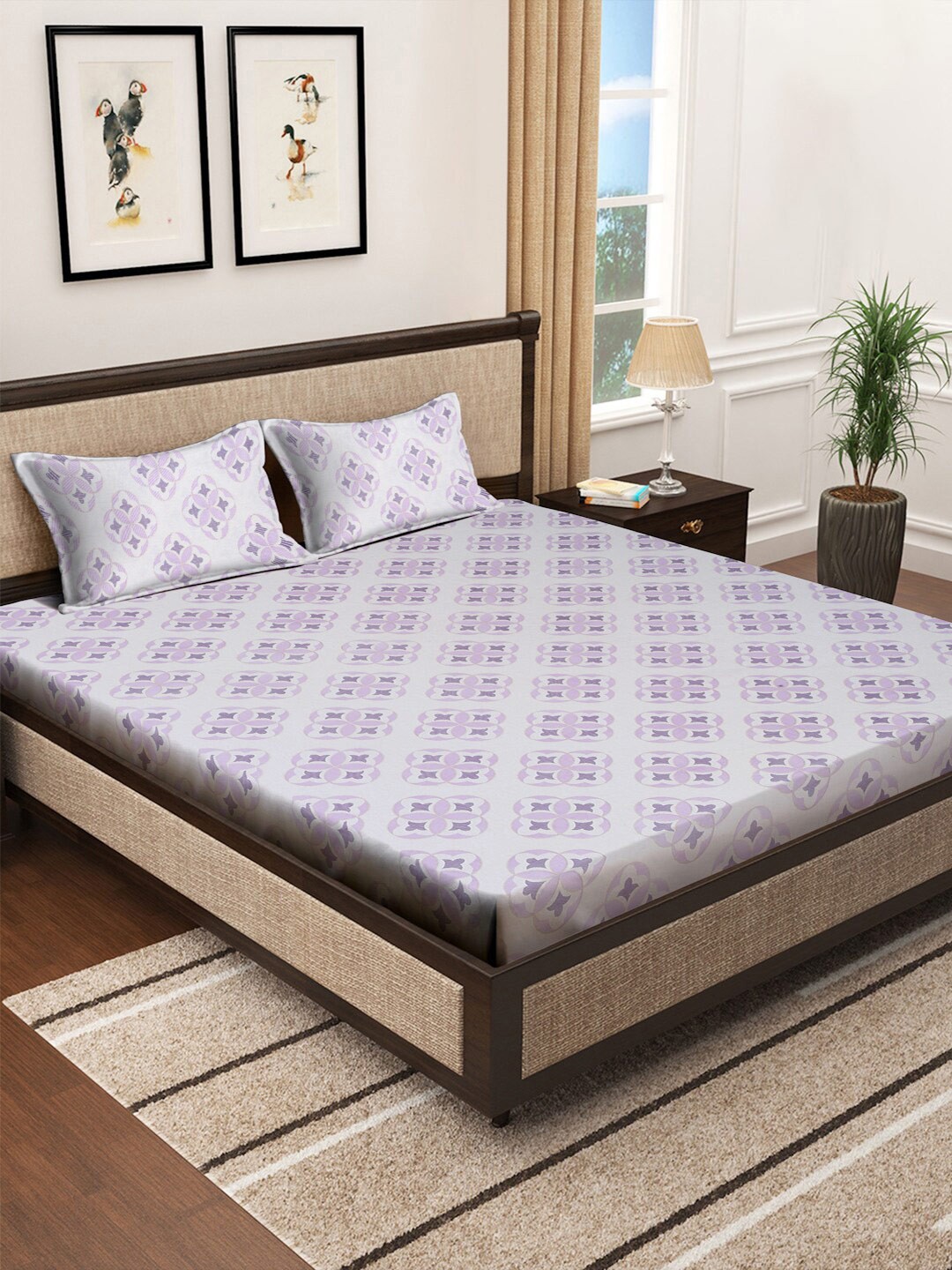 

KLOTTHE White & Purple Geometric Cotton 400 TC King Fitted Bedsheet With 2 Pillow Covers