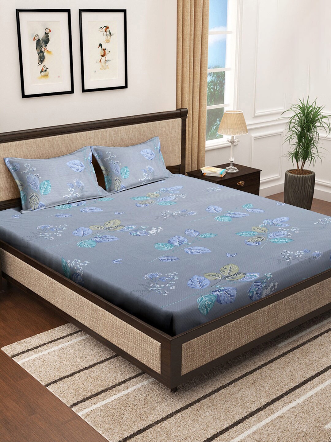 KLOTTHE Blue Floral Printed Pure Cotton 400 TC Fitted King Bedsheet With 2 Pillow Covers