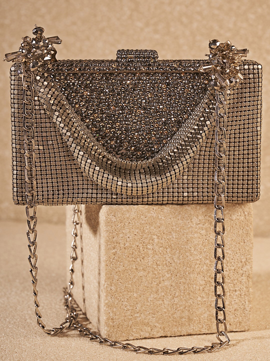 

Tarun Tahiliani Embellished Handheld Bag, Silver