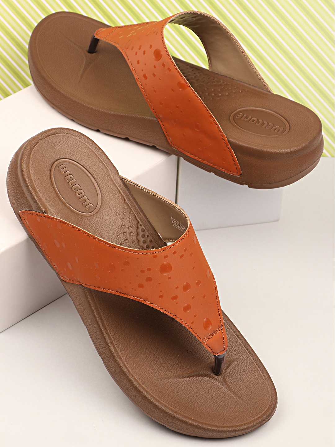 

WELCOME Women Rubber Thong Flip-Flops, Tan