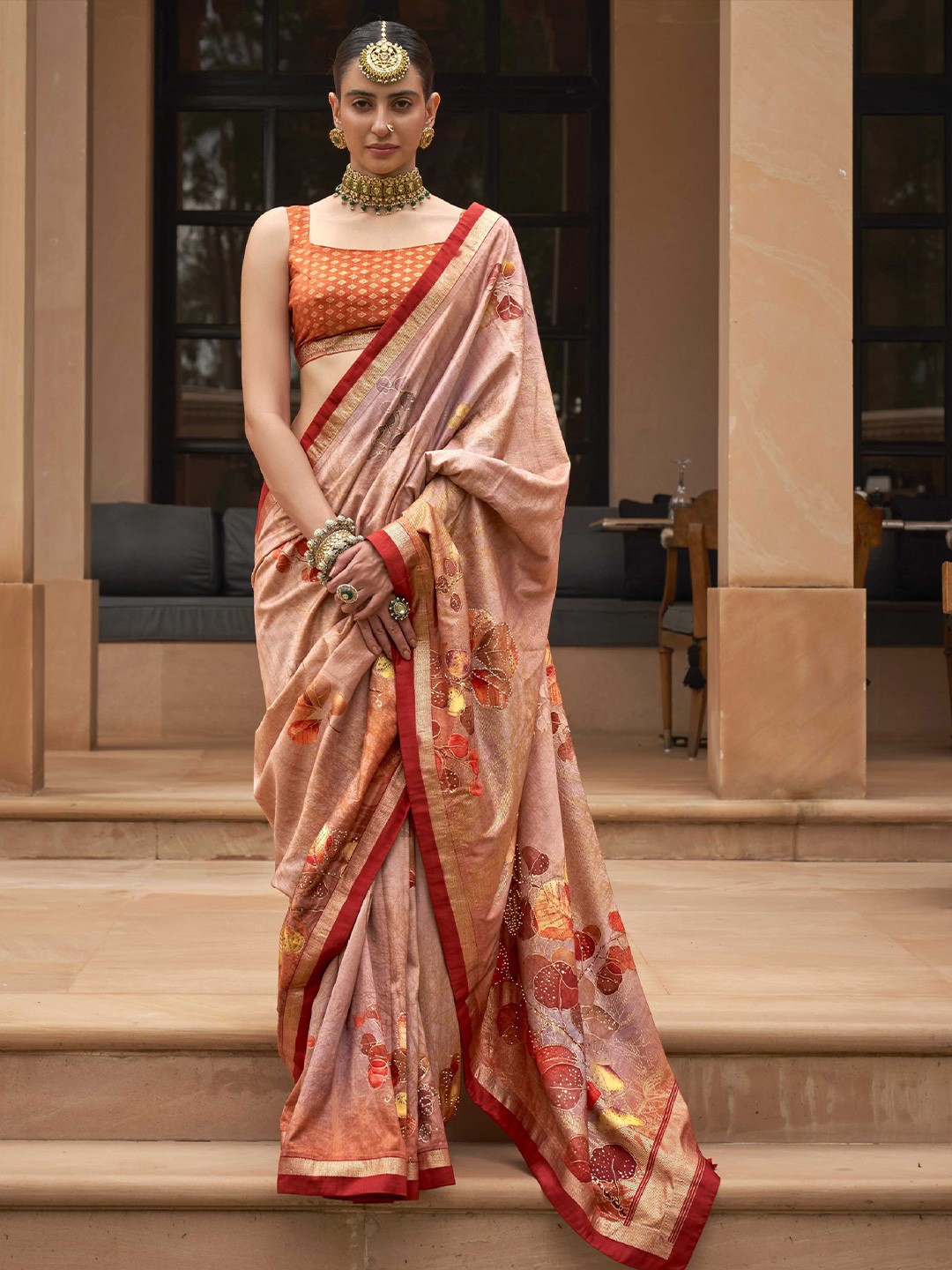 

Mitera Floral Printed Banarasi Saree, Peach